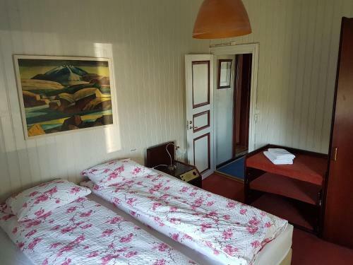 Bed & Breakfast Guesthouse Gamli B�r