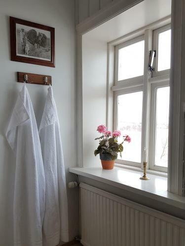 Bed & Breakfast Guesthouse Gamli B�r