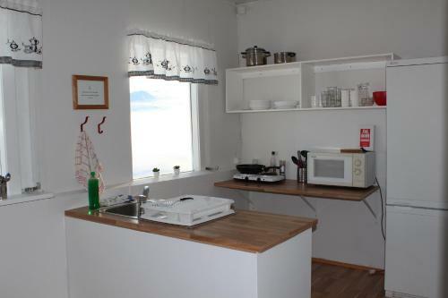 Hostal L�ns� Guesthouse