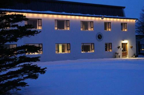 Hostal Skjaldarv�k Guesthouse