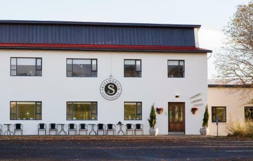 Hostal Skjaldarv�k Guesthouse
