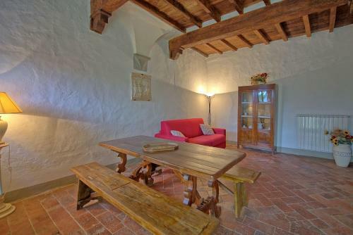 Rufina Apartment Sleeps 6