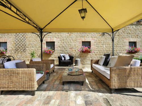 Exotic Villa In San Ginesio With Private Pool