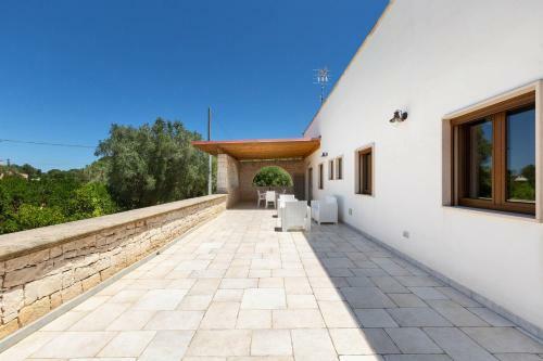 Villa Ajeni