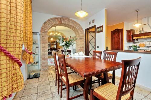 Wonderful Villa With Panoramic View And Private Swimming Pool