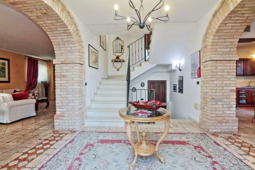 Wonderful Villa With Panoramic View And Private Swimming Pool