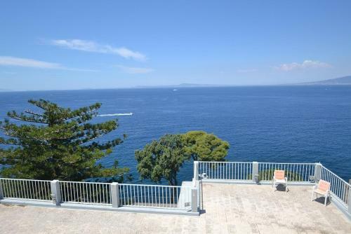 Sant'agnello Villa Sleeps 8 Wifi