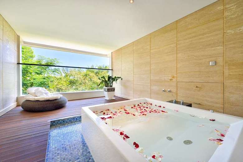 Hotel Golden Tulip Devins Seminyak