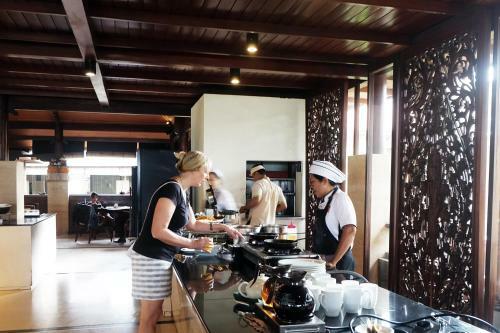 Hotel Grand Balisani Suites