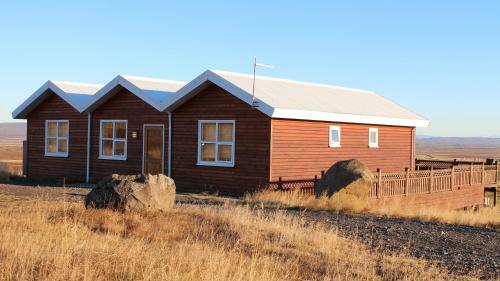 �thl�d Cottages
