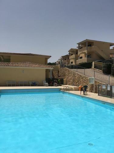 Apartamento Appartamenti Smeraldo Con Piscina