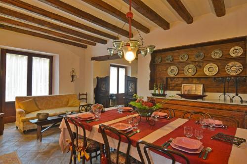 Gibilmanna Villa Sleeps 8 Pool Wifi