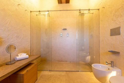 Sarteano Villa Sleeps 16 With Pool Air Con And Wifi
