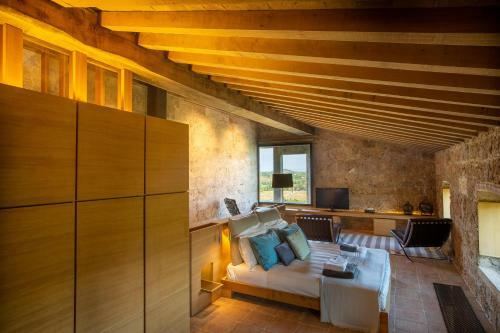 Sarteano Villa Sleeps 16 With Pool Air Con And Wifi