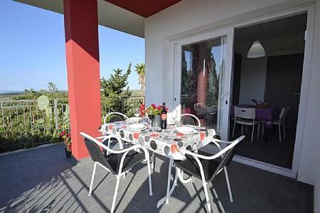 Sciacca Villa Sleeps 4
