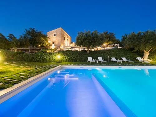 Scicli Villa Sleeps 8 Pool Air Con Wifi