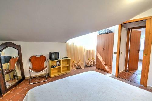 Sicignano Degli Alburni Villa Sleeps 6