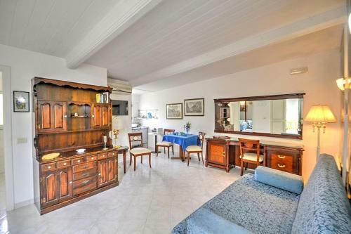 Sorrento Villa Sleeps 4 Air Con Wifi