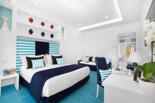 Hostal Sersale Suites