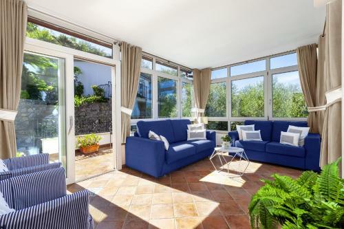 Priora Villa Sleeps 12 Pool Air Con Wifi