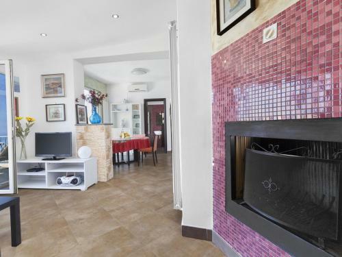 Priora Villa Sleeps 14 Pool Wifi
