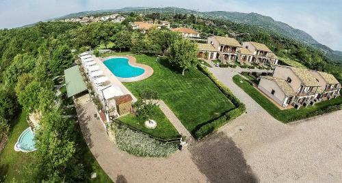 Sovana Villa Sleeps 8 Pool Air Con Wifi