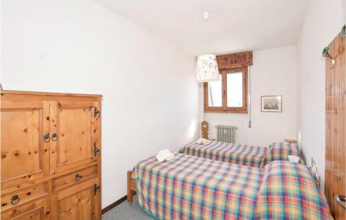 Three-bedroom Apartment In Teglio (So)