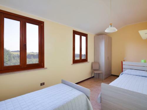 Spacious Villa In Tavullia With Swimming Pool