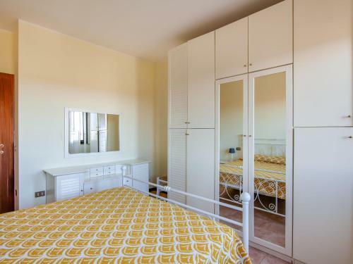 Spacious Villa In Tavullia With Swimming Pool