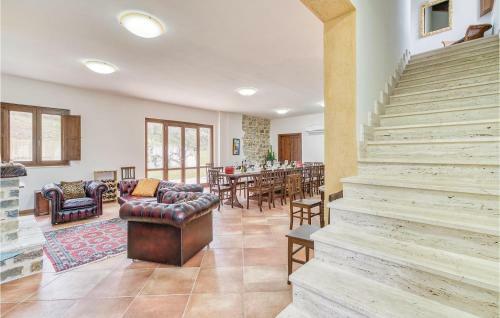 Eight-bedroom Holiday Home In Torchiara