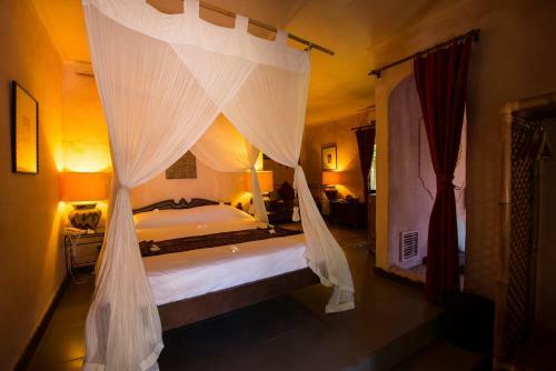 Hotel La Taverna Resort And Villas