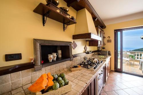 Torca Villa Sleeps 8 With Pool Air Con And Wifi
