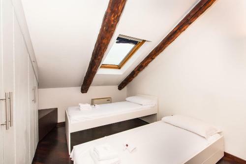 Cenisia Attic Apartment