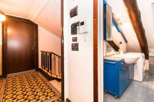 Cenisia Attic Apartment