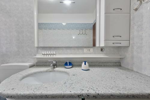Fortino Roomy Apartment