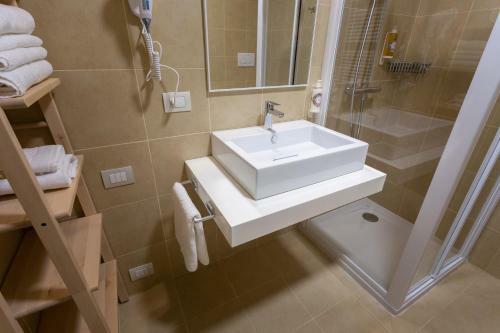 Hostal Habitat Guest House