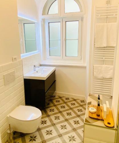 Hostal Crops City Stay