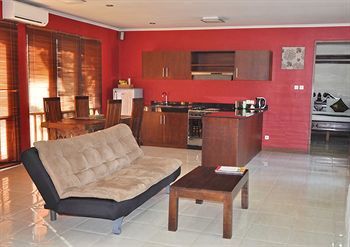 Apartamentos Sekuta Condo Suites