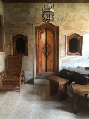 Hostal Kubu Made Homestay