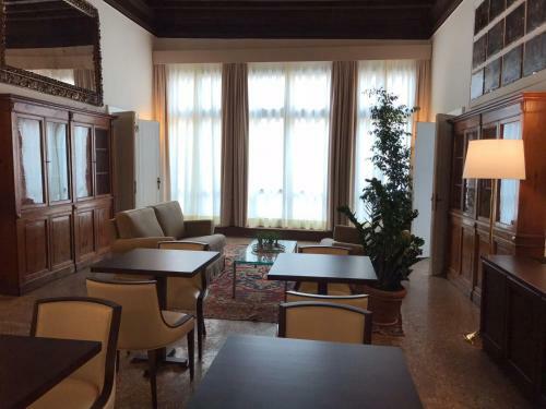 Hostal Suites Alla Maddalena