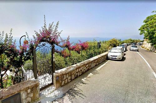 Laurito Villa Sleeps 8 With Air Con