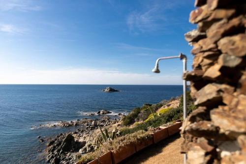 Villasimius Villa Sleeps 6 Wifi