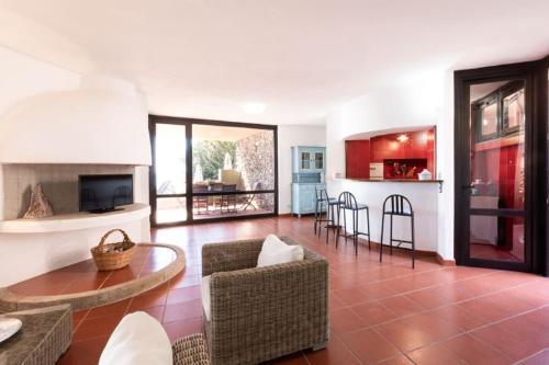 Villasimius Villa Sleeps 6 Wifi