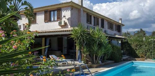 Fox E Sali-monte Agumu Villa Sleeps 4 Pool Air Con