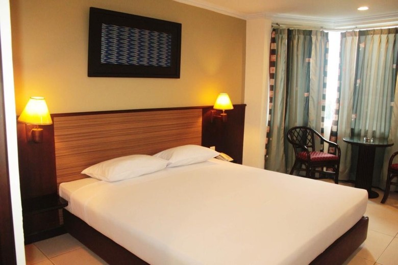 Losari Metro Hotel