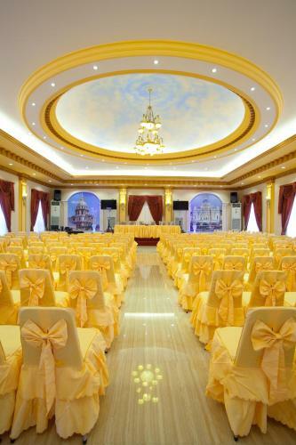 Hotel Grand Town