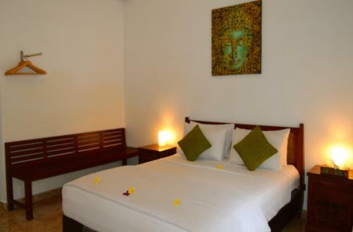 Hostal Sindu Guest House