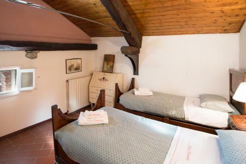 Massino Visconti Apartment Sleeps 6 With Pool And Wifi