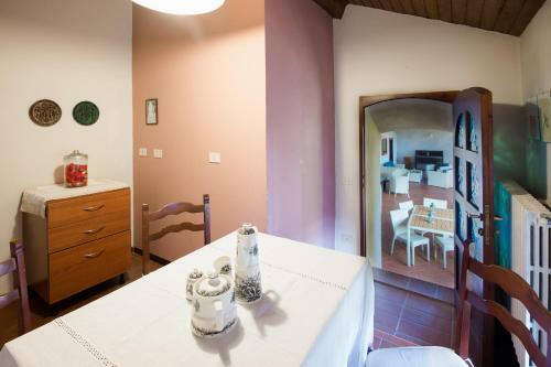Massino Visconti Apartment Sleeps 6 With Pool And Wifi