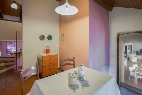 Massino Visconti Apartment Sleeps 6 With Pool And Wifi